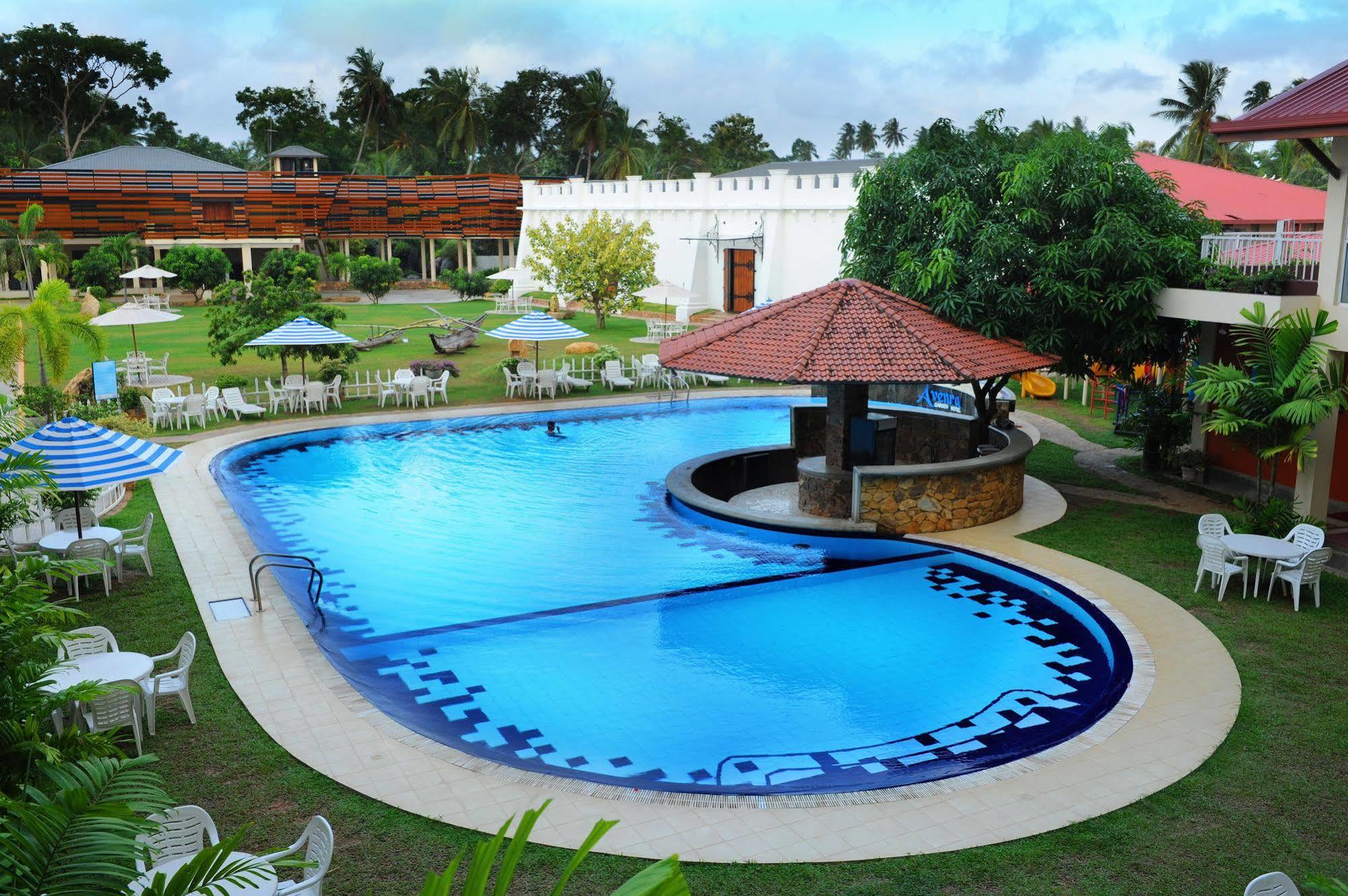 Avenra Gardens Hotel Negombo Exterior photo